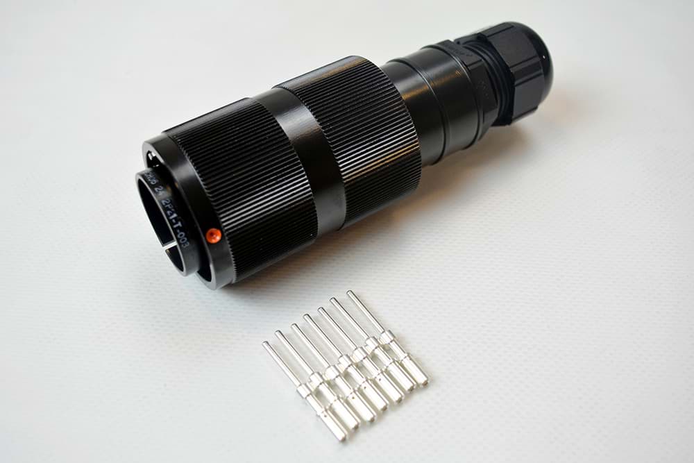 Cineline 24-2 cable connector with nut male