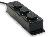 snoercentrale 3-voudig Schuko randaarde zwart +LED M20 doorlaat 6-12mm