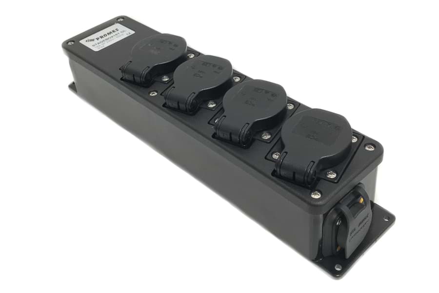 snoercentrale powerCON TRUE1 +doorlus >4xSchuko randaarde zwart +LED