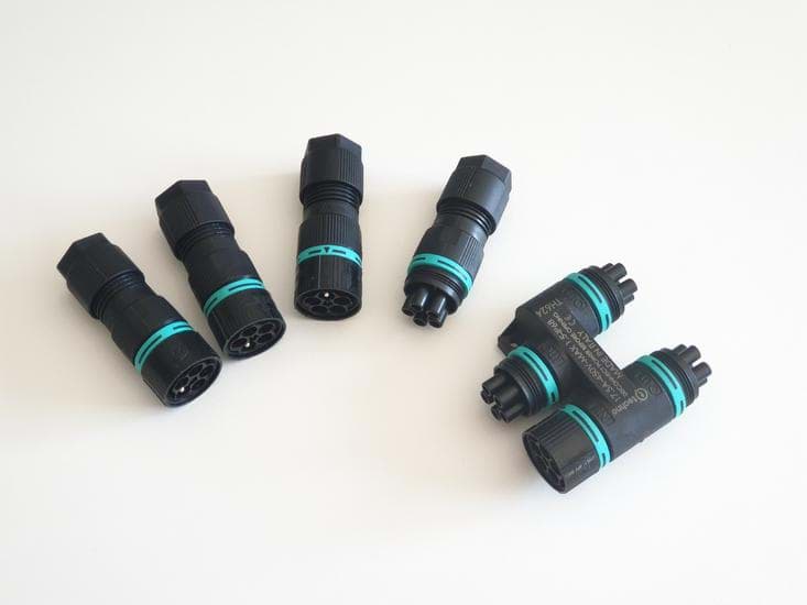verdeler TEEBOX 4-weg-H + 4x connector-L 16A 5-polig schroef IP68