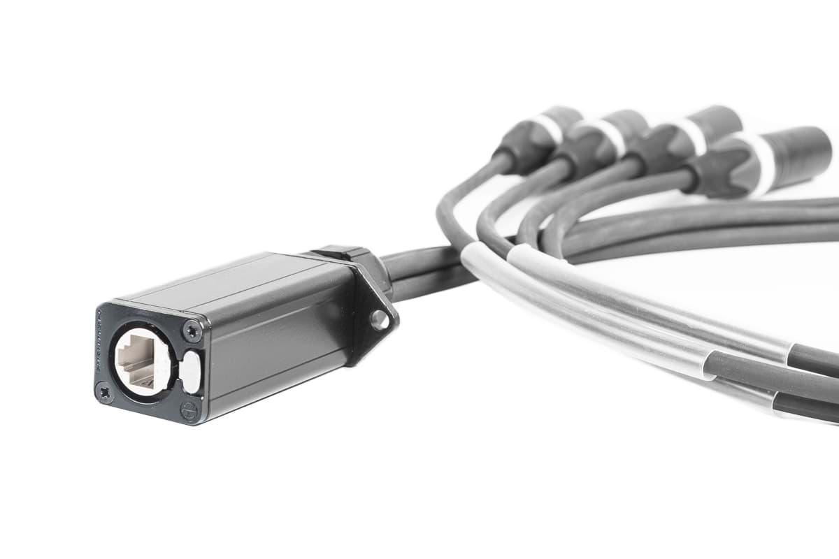 breakin spin 4x XLR 3p male zwart 1,0m > etherCON female zwart