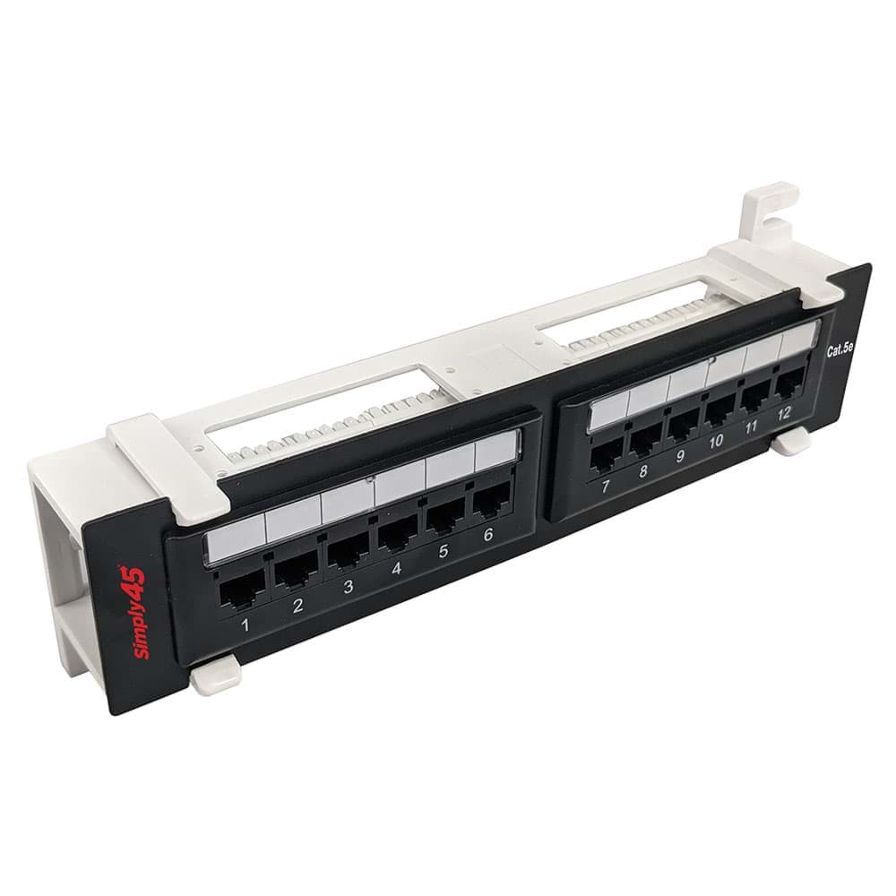 patchpaneel WAND montage voor 12xCAT5e UTP