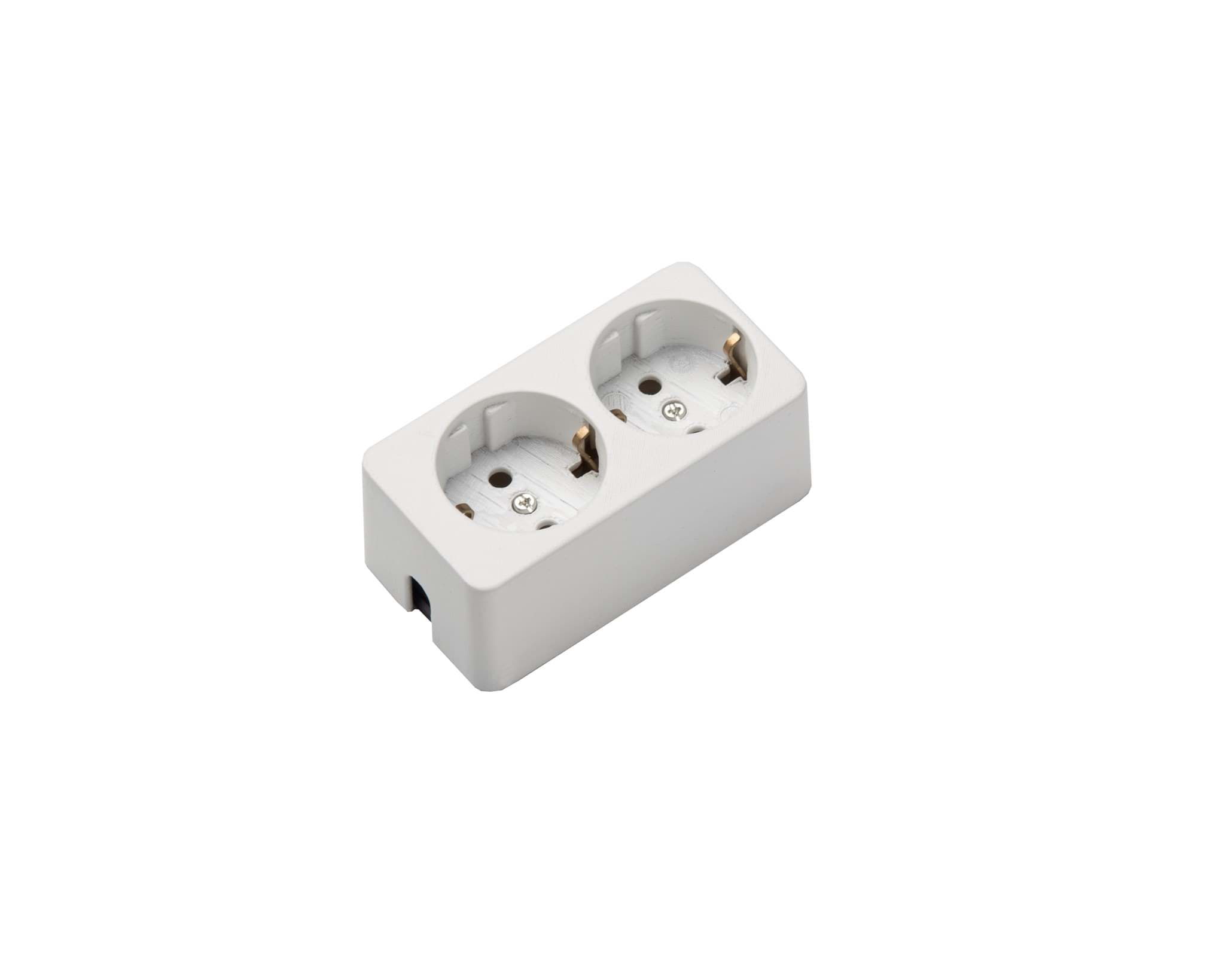contactdoos randaarde  2v wit