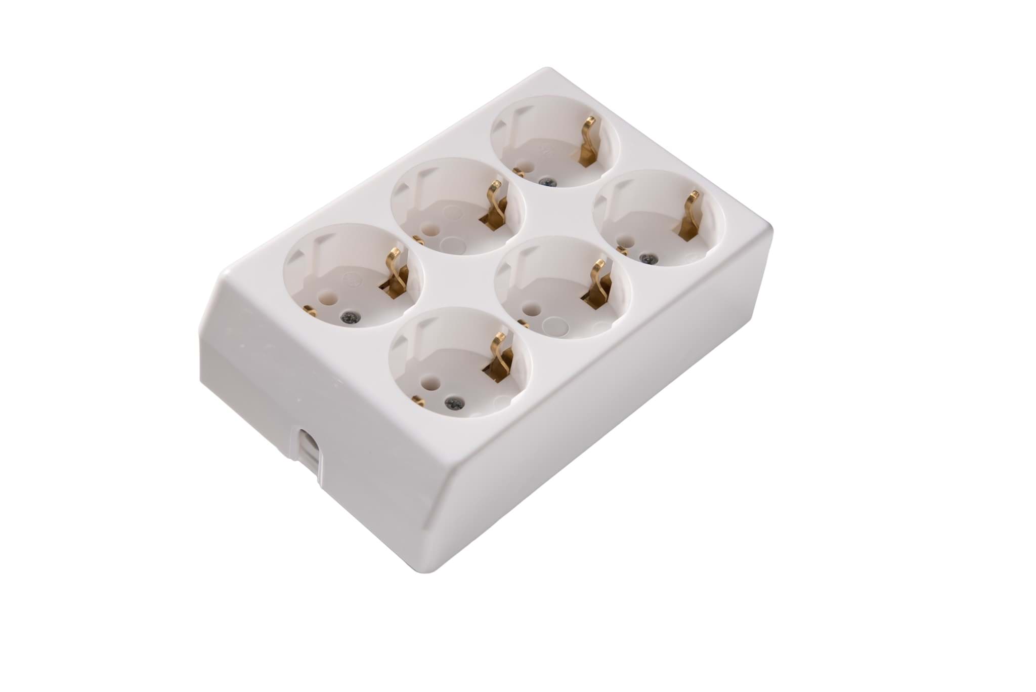 contactdoos randaarde  6v (2x3) wit